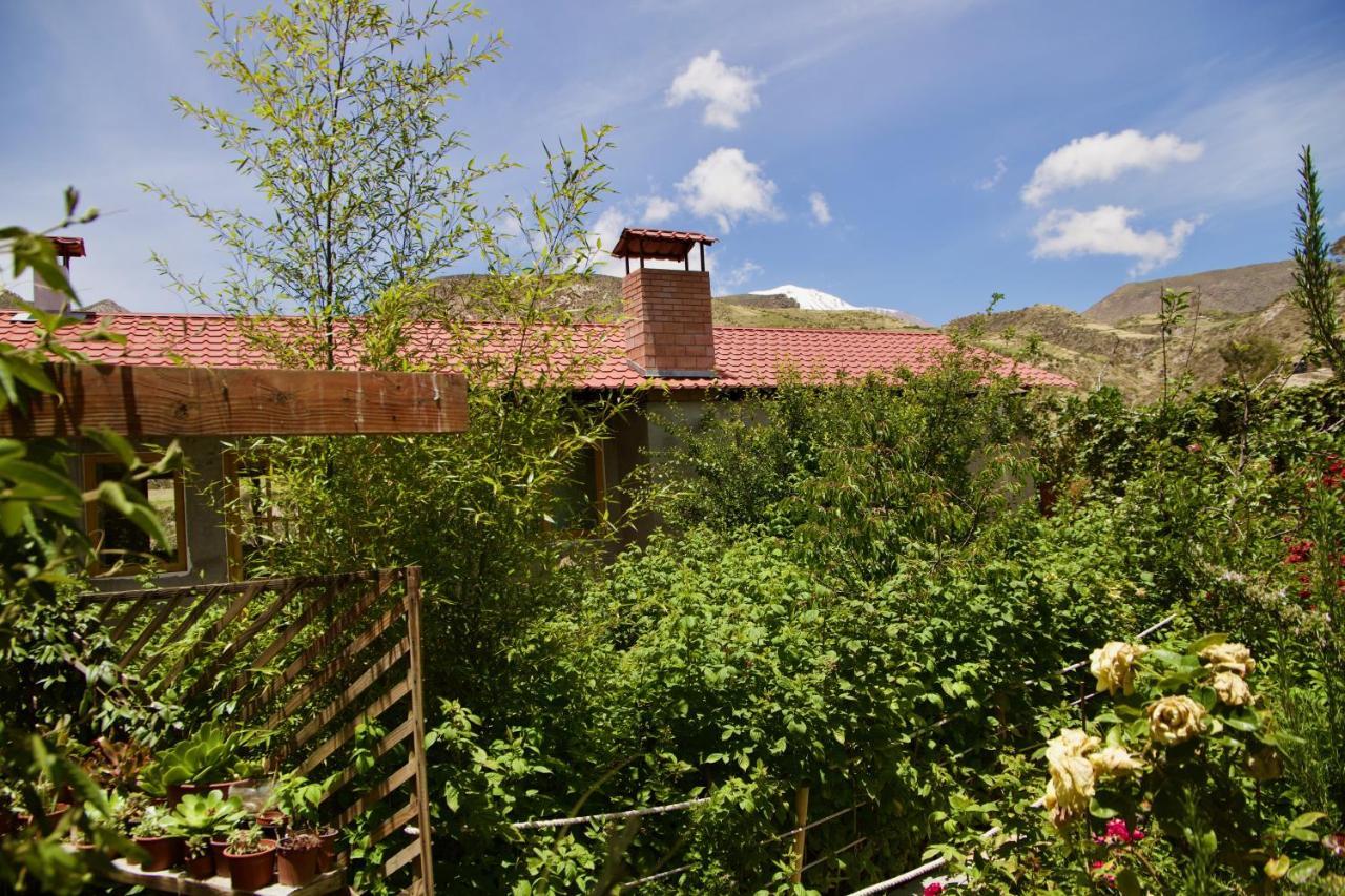 Hostal Vientos Del Altiplano Putre Exterior foto